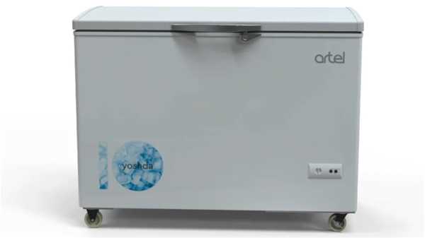 מקפיא שוכב דלת אחת אטומה Artel דגם AFC 370